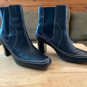 Aerosols black bootie size 7